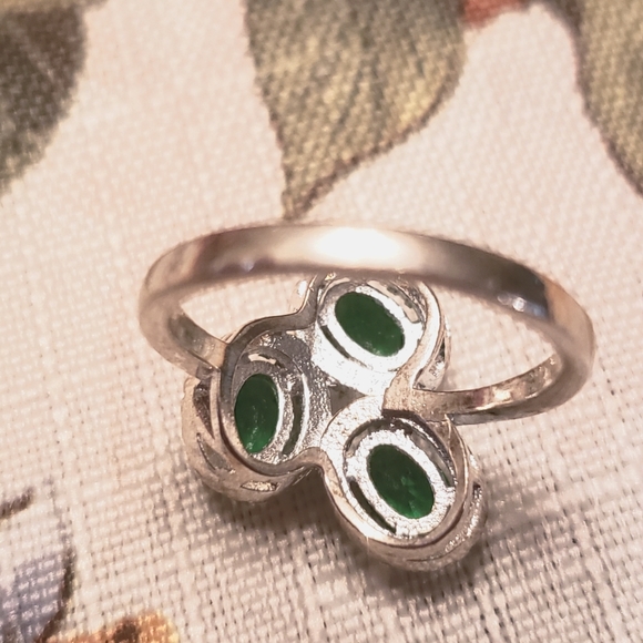 SIZE 7 RING - Picture 4 of 6